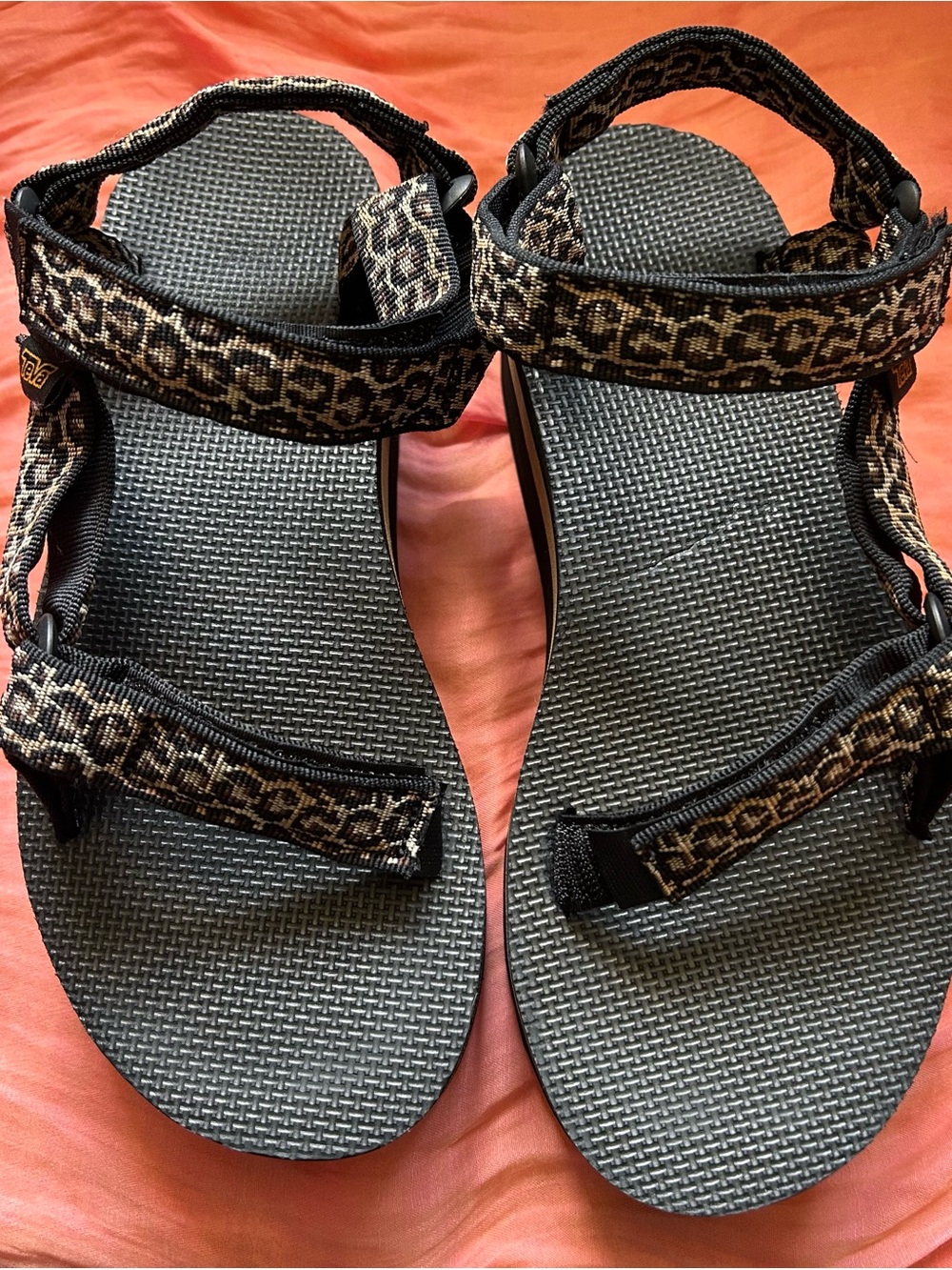 Teva Flatform Universal Leopard Print Black Sandals vacation travel - Picture 5 of 6